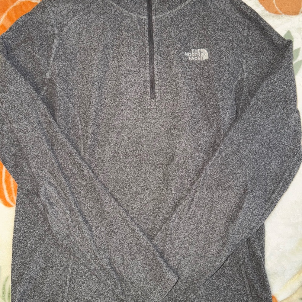 The North Face Women's Gray Quarter-Zip Sweatshirt